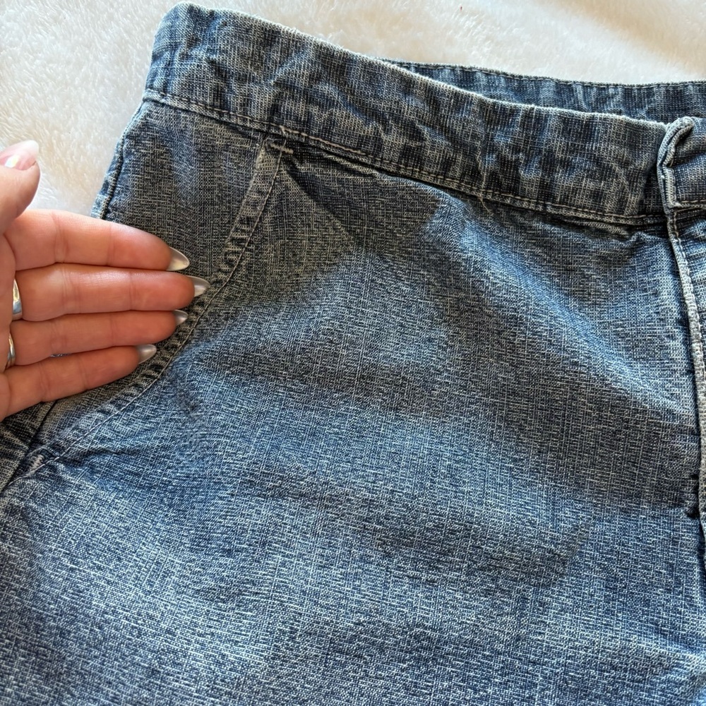 Rare Vintage 2001 Women's Levi's Denim Jean Shorts Size 10 Zipper Fly (32x4.5) - Picture 7 of 16